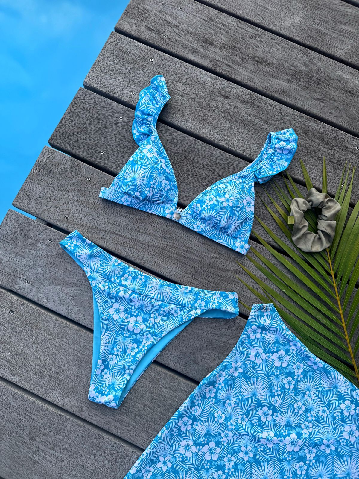 Ensemble maillot/robe 3 pièces - Haut triangle, bas culotte taille basse et jupe courte